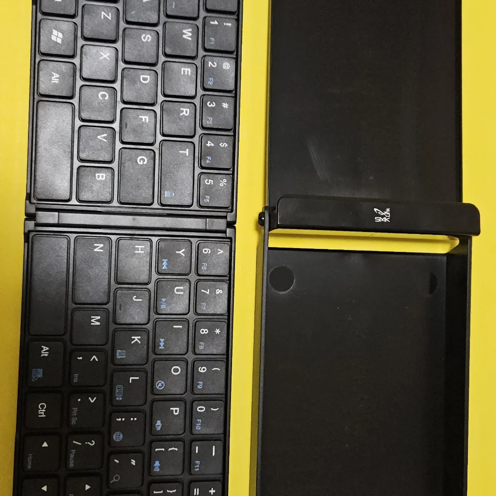 Blu-Link Folding Bluetooth Keyboard